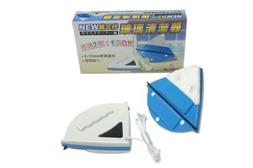 第三代玻璃清潔器 超強磁力一次清洗兩面清潔效果佳! 三角型磁性玻璃擦窗器 過年擦窗不費力