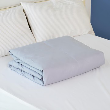 LooCa 抗病毒防護抗菌四季被  150 x 180cm  淺灰色