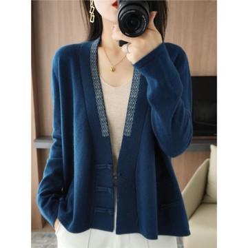 秋季新款針織羊絨衫女V領開衫外搭毛衣寬松外套復古盤扣純羊毛衫