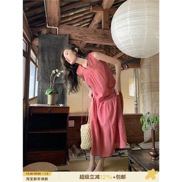 你好卡農 領口小開叉綁帶碎褶連衣裙女夏2025新款寬松慵懶a字長裙