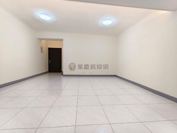 楠梓土庫#新楠家樂福#清福公園翻新美寓	｜高雄市楠梓區清泰路