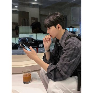 【老林】MRCYC慵懶風格子休閒襯衫男士秋季寬鬆翻領上衣韓版潮流長袖襯衣 によ
