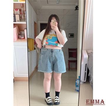 EMMA大尺碼《大粗腿》五分褲 短褲女 顯瘦特大碼胖mm寬松闊腿卷邊短褲女夏季側腰可調節顯瘦牛仔中褲 韓版牛仔短褲 慵懶