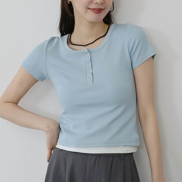 日本 BLUE EAST - 亨利領合身美型短袖上衣-水藍