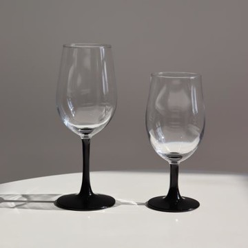 SOFTHOME中古網紅黑天鵝高腳杯法式黑色葡萄酒杯香檳杯家用玻璃杯