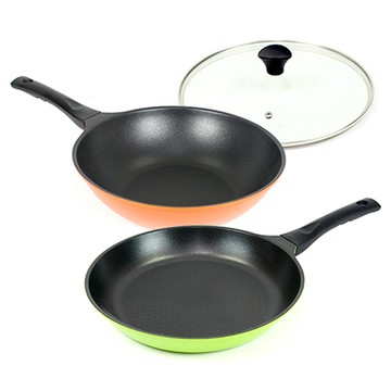 Kitchen-Art 鑽石不沾鍋三件組  28公分平底鍋 + 28公分炒鍋 + 28公分鍋蓋  混合顏色  1組