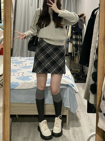 格子毛呢半身裙女大碼胖mm秋新款高腰復古小個子包臀短裙a字裙子