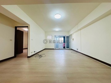 岡山前峰國小雙面採光陽台進出三房車位溫馨華廈｜高雄市岡山區青年街