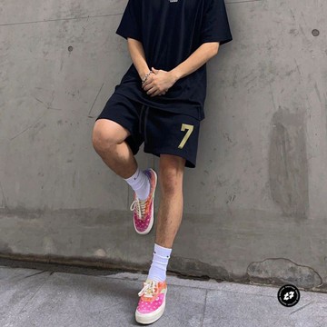 美式高級感印花潮牌短褲男夏季寬鬆休閒情侶款運動五分褲闊腿褲男士運動透氣排汗短褲 男士訓練籃球褲 男士寬鬆健身跑步短褲