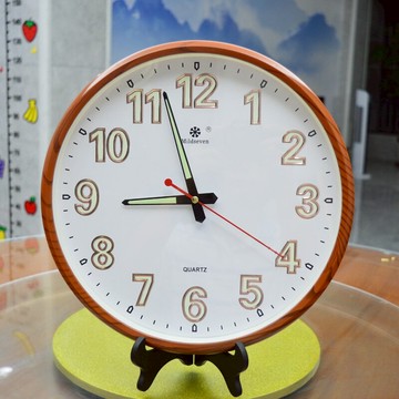 現代時尚大數字掛鐘公寓旅館前臺家用掛墻時鐘凸字清晰12寸石英鐘