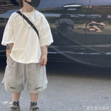 【90-140碼】夏季新品男童薄款重磅純棉笑脸短袖T恤短褲两件套 男童純棉白T 男童純棉五分褲 男童純棉休閒套裝兒童夏裝
