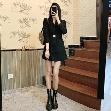 專柜撤柜高端高端新款法式赫本風小黑裙氣質設計感小眾西裝連衣裙