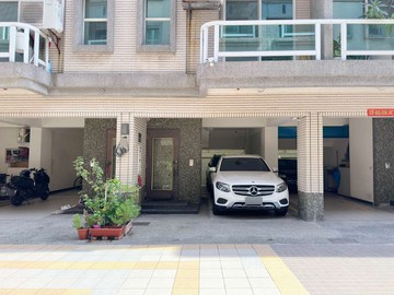 星墅DC｜仁武近榮總｜大面寬雙車墅｜高雄市仁武區永新二街