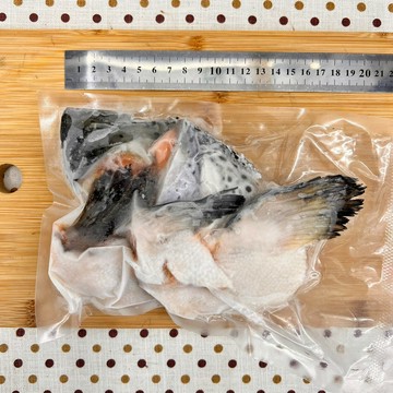 鮭魚下巴