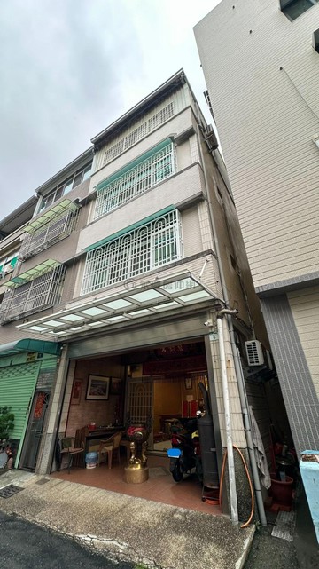 瑞隆五甲商圈近輕軌絕美透天｜高雄市前鎮區崗山南街