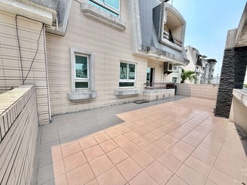 專【仁武八德商圈】永榮富貴雙露台 9米面寬住辦車墅｜高雄市仁武區永榮一街