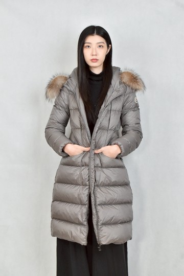 (M) moncler灰色羽絨長版外套