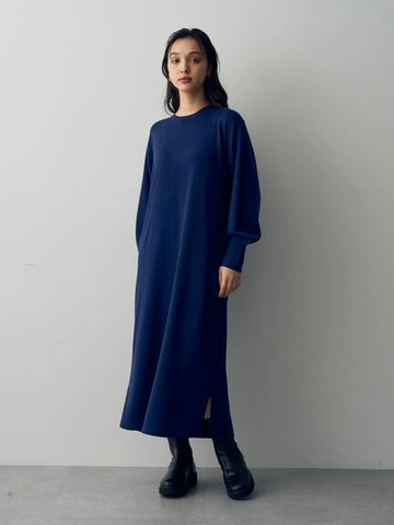 經典素色蓬袖圓領針織洋裝(7C37L2H0100) - YECCA VECCA