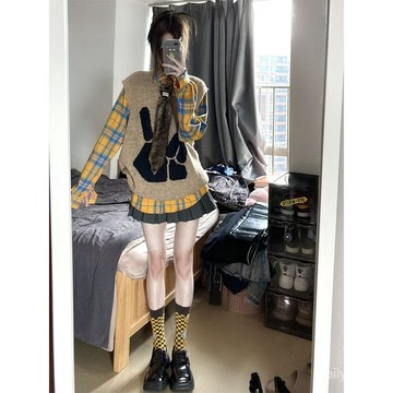 春秋季新款手勢針織馬甲背心洋氣格子襯衫百褶短裙單/兩件套裝女