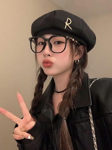 R字母金屬標貝雷帽女春季新款復古網紅休閑百搭日系顯臉小畫家帽