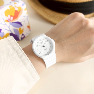 CASIO 卡西歐 / MQ-24B-7B / 簡約百搭 數字時標 日本機芯 橡膠手錶 白色 33mm