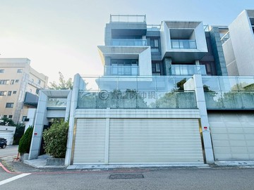 廍子博愛公園第一排｜大城四季山研角間帝王雙車豪墅｜台中市北屯區太祥東街