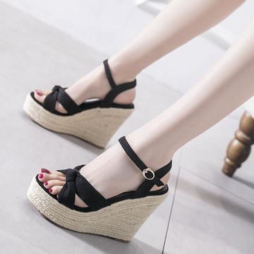 2025夏天高跟坡跟涼鞋女舒適防水臺松糕一字扣帶厚底增高女涼鞋子