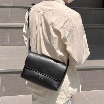 子母斜肩包 男女可大容量 皮革胸包 斜背包 男生包包 腰包男 男生背包 子母包 United Freak 5327