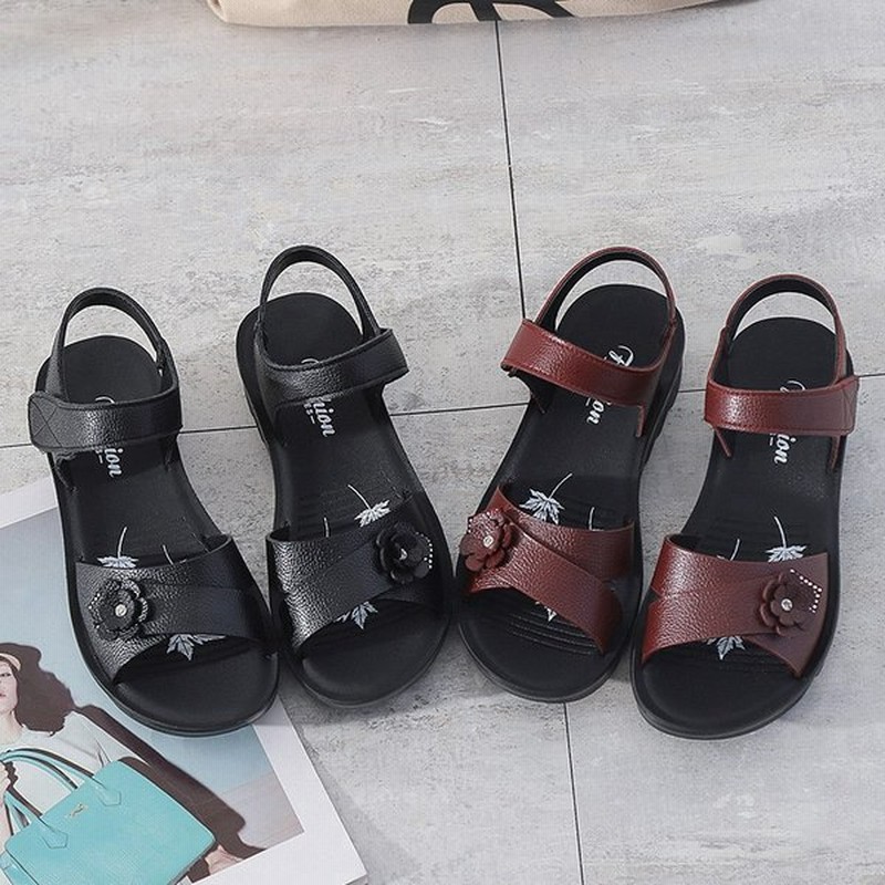 サンダル レディース ママシューズ シンプル フラットサンダル 歩きやすい 疲れない 靴 痛くない 春夏 美脚 滑り止め 軽い 代 30代 40代 50代 通販 Lineポイント最大get Lineショッピング