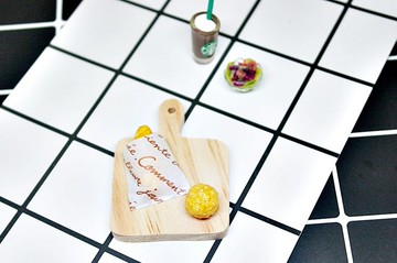 =>黏土系列-法式麵包+菠蘿麵包 -可製作成鑰匙圈 /磁鐵 /純裝飾品