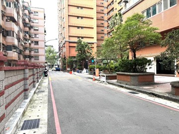 龍安國小~近交流道舒適溫馨大庭院三房｜桃園市桃園區文中路