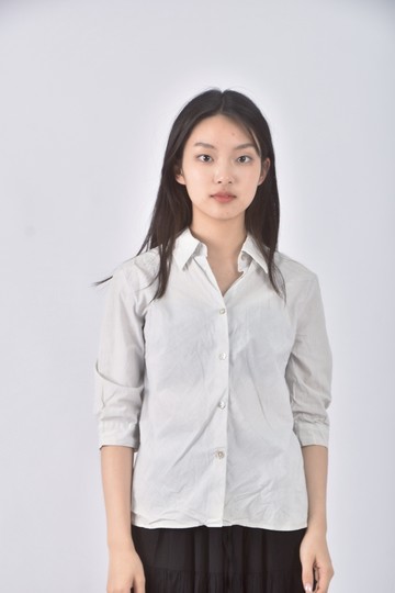 (S) fa綠色長袖上衣