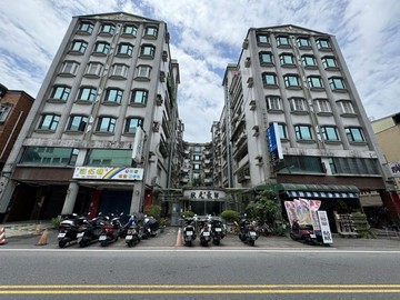 正宜蘭大學蛋黃區花園漂亮華廈一樓｜宜蘭縣宜蘭市女中路三段