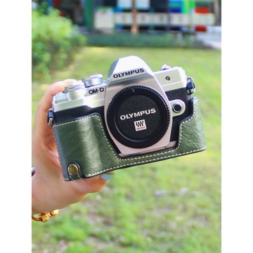 適用奧林巴斯OM5皮套EP7相機包EPL6半套EM5III二代EM10四代底座89