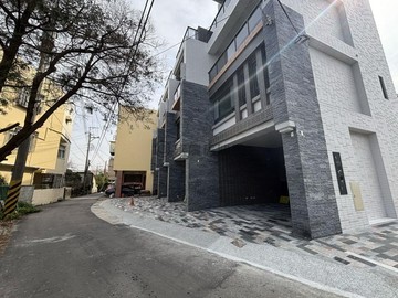 神岡和睦路｜朝南建地｜臨 8 米路面寬 7.2 米｜台中市神岡區新興段