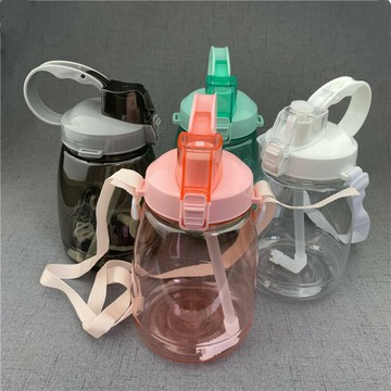 大肚子水杯女大容量網紅塑料水壺防摔吸管兒童肩帶運動健身太空杯