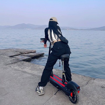 熱銷/免運 電動滑板車 迷你可折疊電動車便攜滑板車兩輪車型成人上班代步車電瓶車