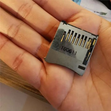 一個適用于尼康D3100 D5100 D5000 D90 D7000 卡槽 卡槽 SD卡槽