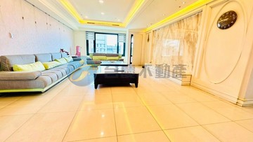 亞灣區⭐國艷⭐霸氣大戶．山、海、市美景環繞四房平車｜高雄市前鎮區鄭和南路