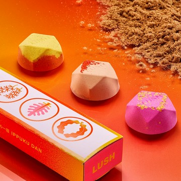 【LUSH 英國直營】送上溫暖的祝福 | 暖の一服汽泡彈禮盒