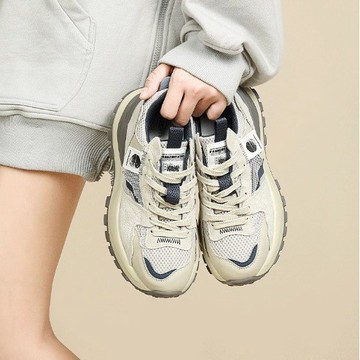 🔥台灣出貨🔥 厚底增高灰色運動休閒老爹鞋鞋子女款百搭增高顯瘦 運動鞋 女鞋  老爹鞋 輕便鞋 透氣鞋