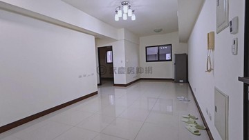 近文山文德苑2+1房車位優質美宅｜高雄市鳳山區八德路