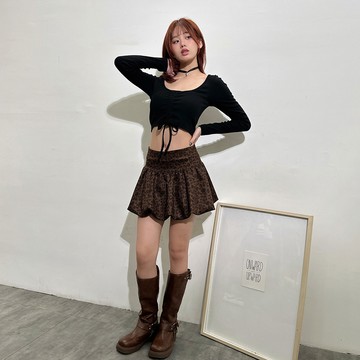 前抽繩抓皺彈力Bra上衣-黑【KT224708】