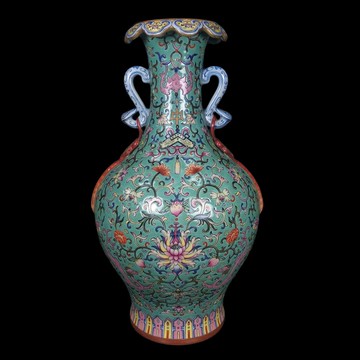 《博古珍藏》清嘉慶．松石綠地洋彩穿花螭龍紋如意萬代耳雲口瓶．早期收藏．老件文物．花瓶瓷器．附錦盒．底價回饋