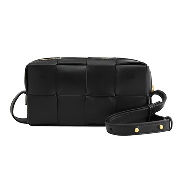BOTTEGA VENETA 755031 Mini Cassette 經典大編織迷你斜背包.黑色