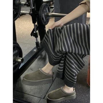 慵懶松弛感灰色條紋浣熊絨針織闊腿褲女秋冬軟糯直筒休閑糯米長褲