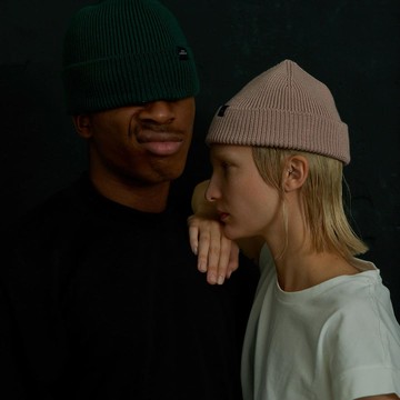 Ucon Acrobatics Mika Low 保暖反摺豆豆帽-短版 (玫瑰粉)