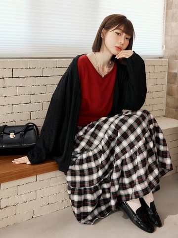 立體織紋V領寬鬆外罩上衣