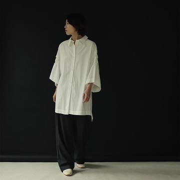 立體花朵棉質白襯衫