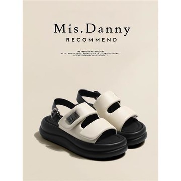 與愛私奔~超軟小厚底5CM涼鞋女夏2025休閑一字運動面包外穿鞋子女